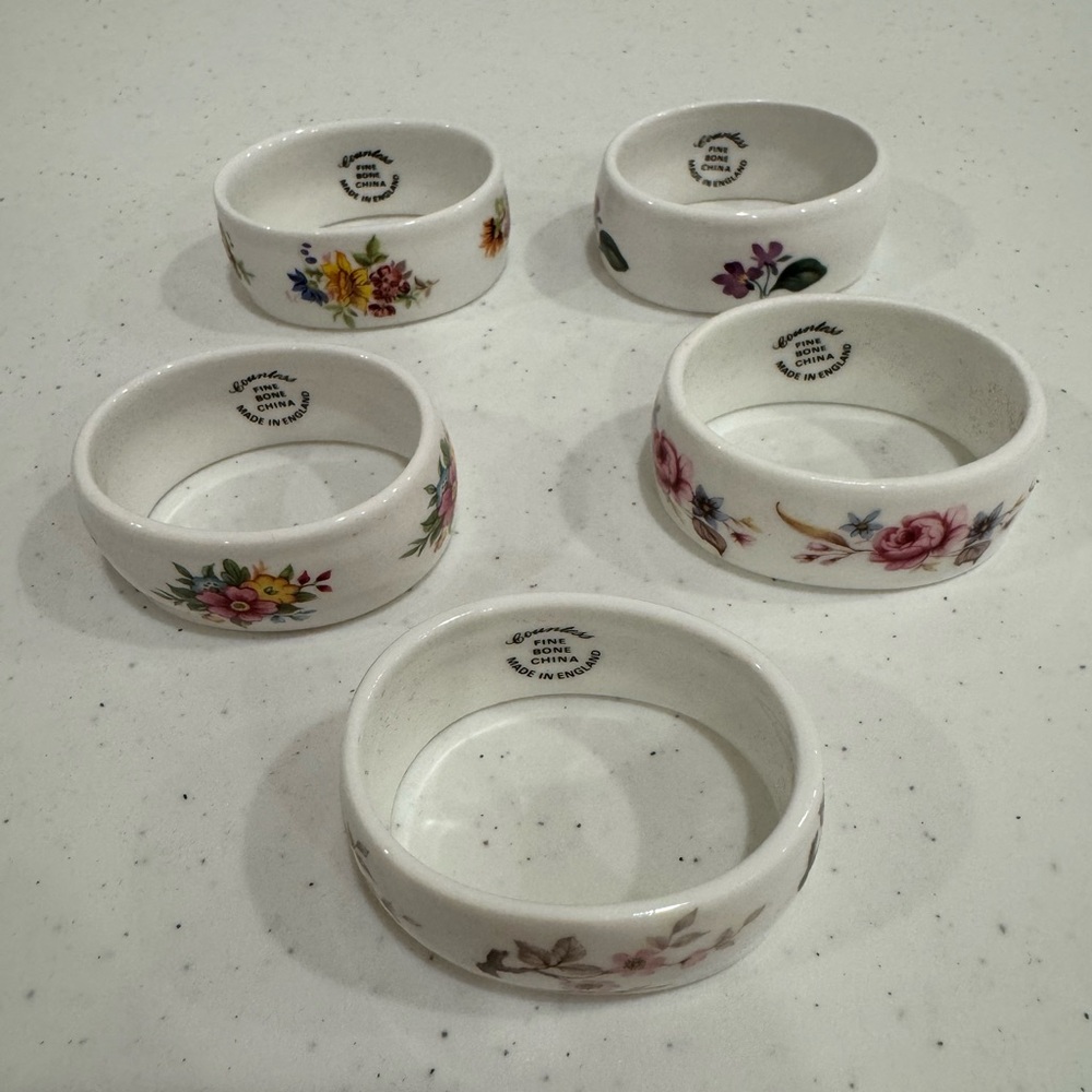 Set of 5 Countess Bone China Napkin Rings England EUC 2.25”
